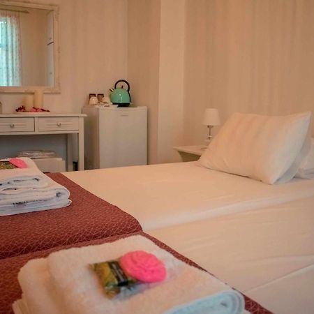 Kleanthe Otel Chalki Town Dış mekan fotoğraf