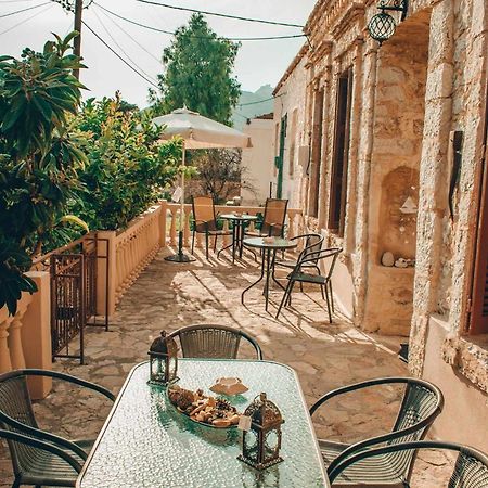 Kleanthe Otel Chalki Town Dış mekan fotoğraf